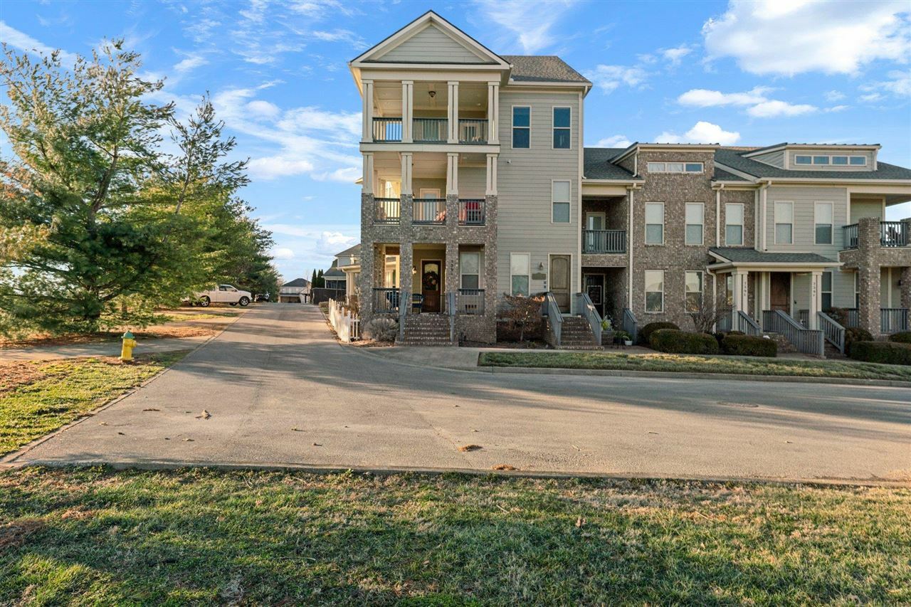 Property Photo: 739 Boston Park Drive Unit D KY 42103