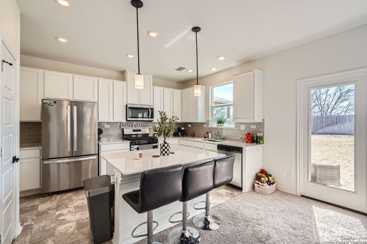 Property Photo: 9422 Braman Point TX 78109