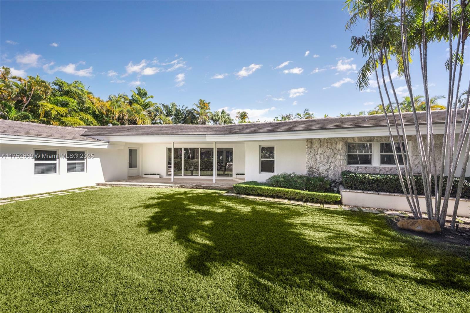 335 Harbor Dr  Key Biscayne FL 33149 photo