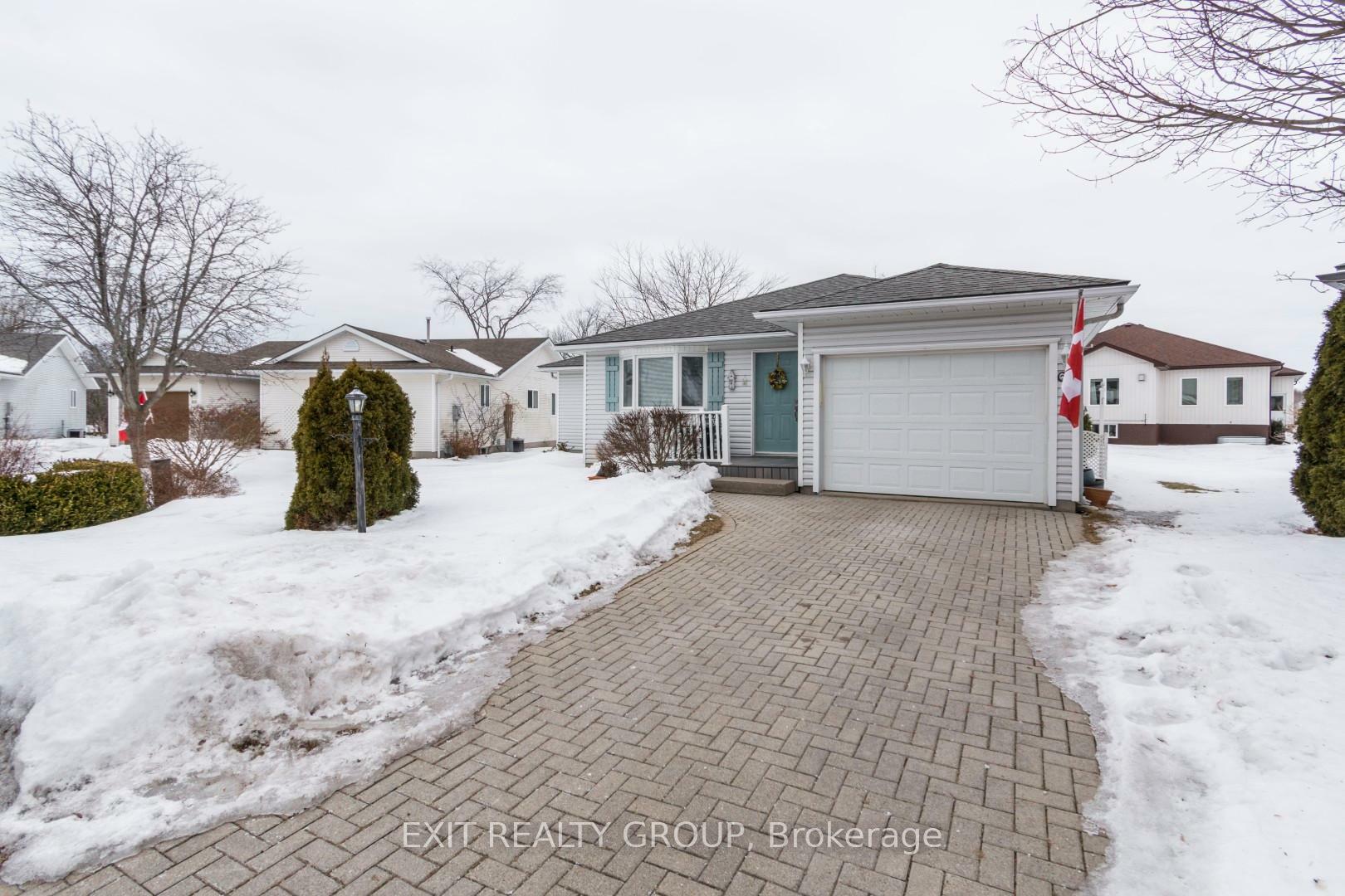 Property Photo: 67 Sandbanks Court ON K0K 3L0