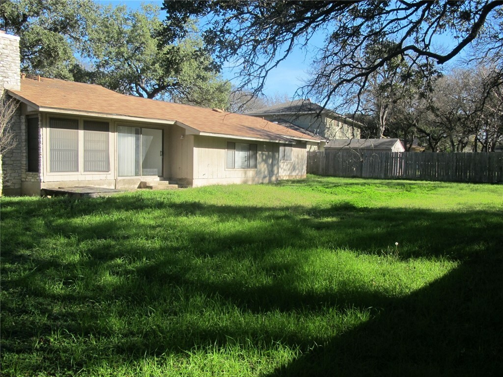 Property Photo:  11508 Queens Way  TX 78759 