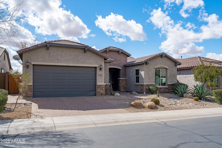 Property Photo: 5723 E Jake Haven AZ 85331