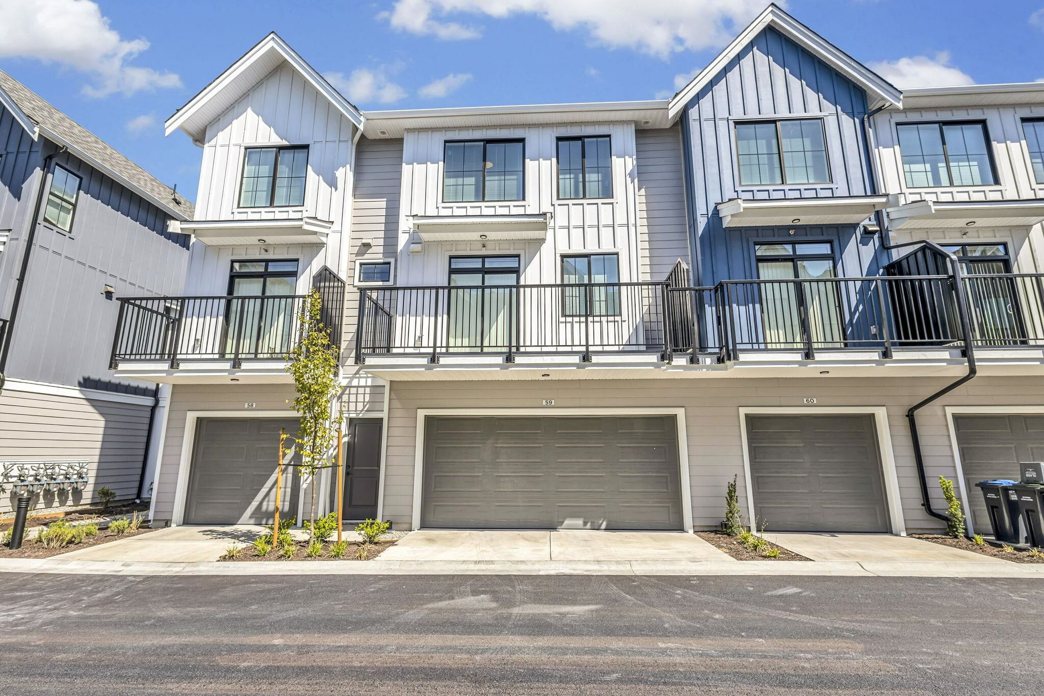 Photo de la propriété: 488 Furness Street 59 BC V3M 0M1