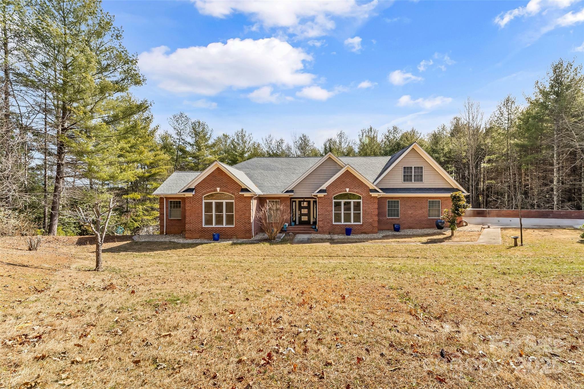 Property Photo: 1441 Southpointe Drive 249 NC 28655