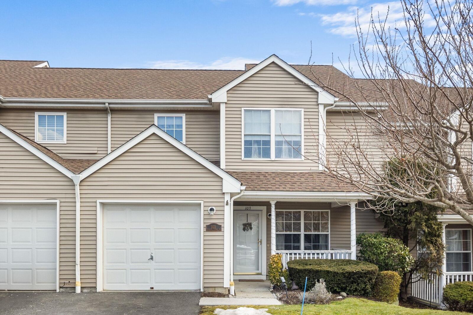 Property Photo:  103 Sparrow Ridge Road  NY 10512 