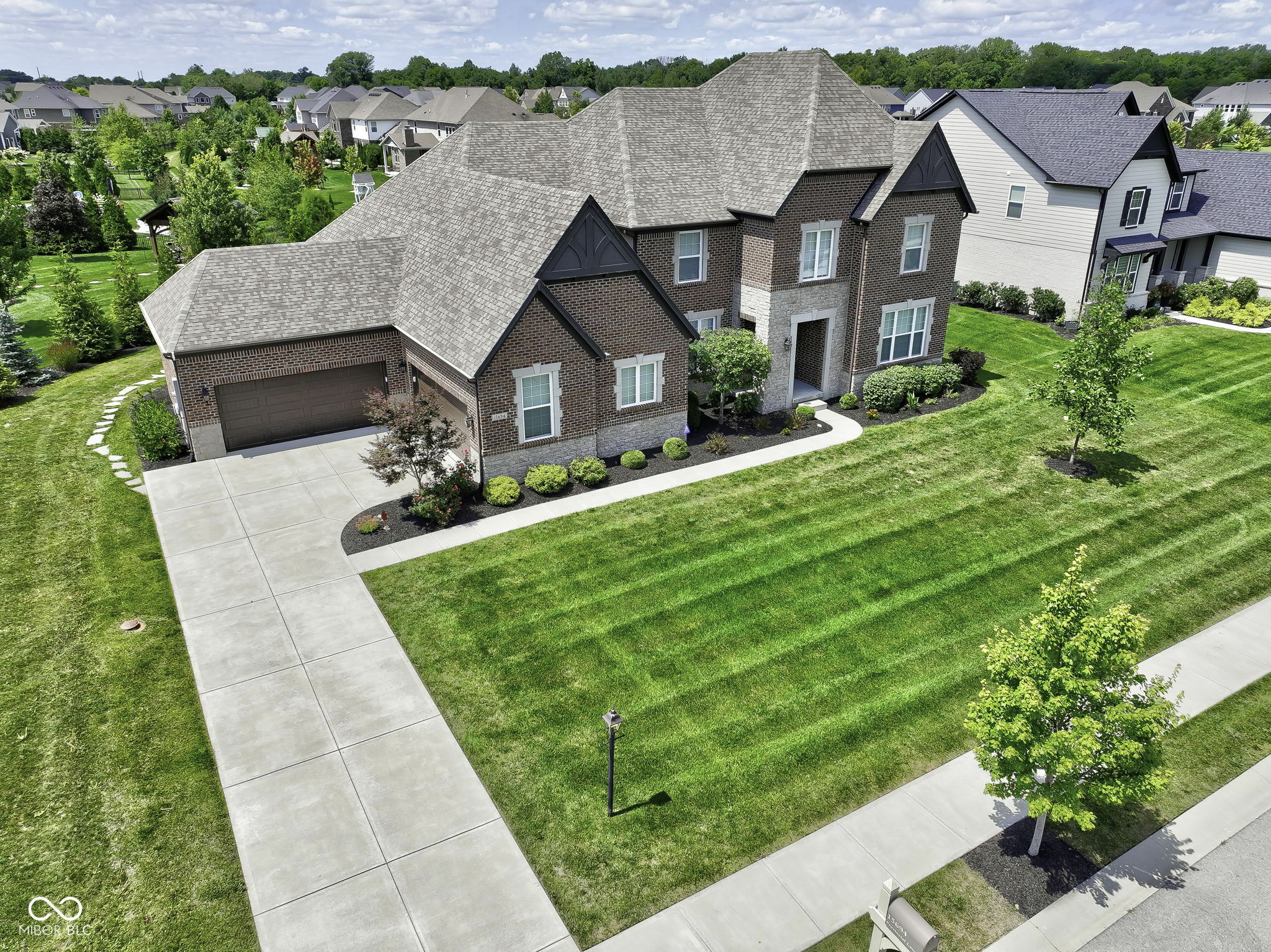 Property Photo: 15694 Provincial Lane IN 46040