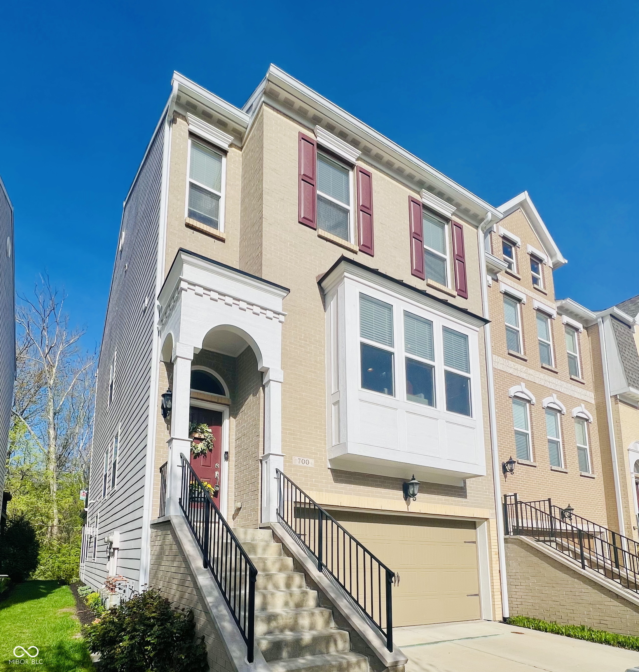 Property Photo: 700 Greenford Trail N IN 46032