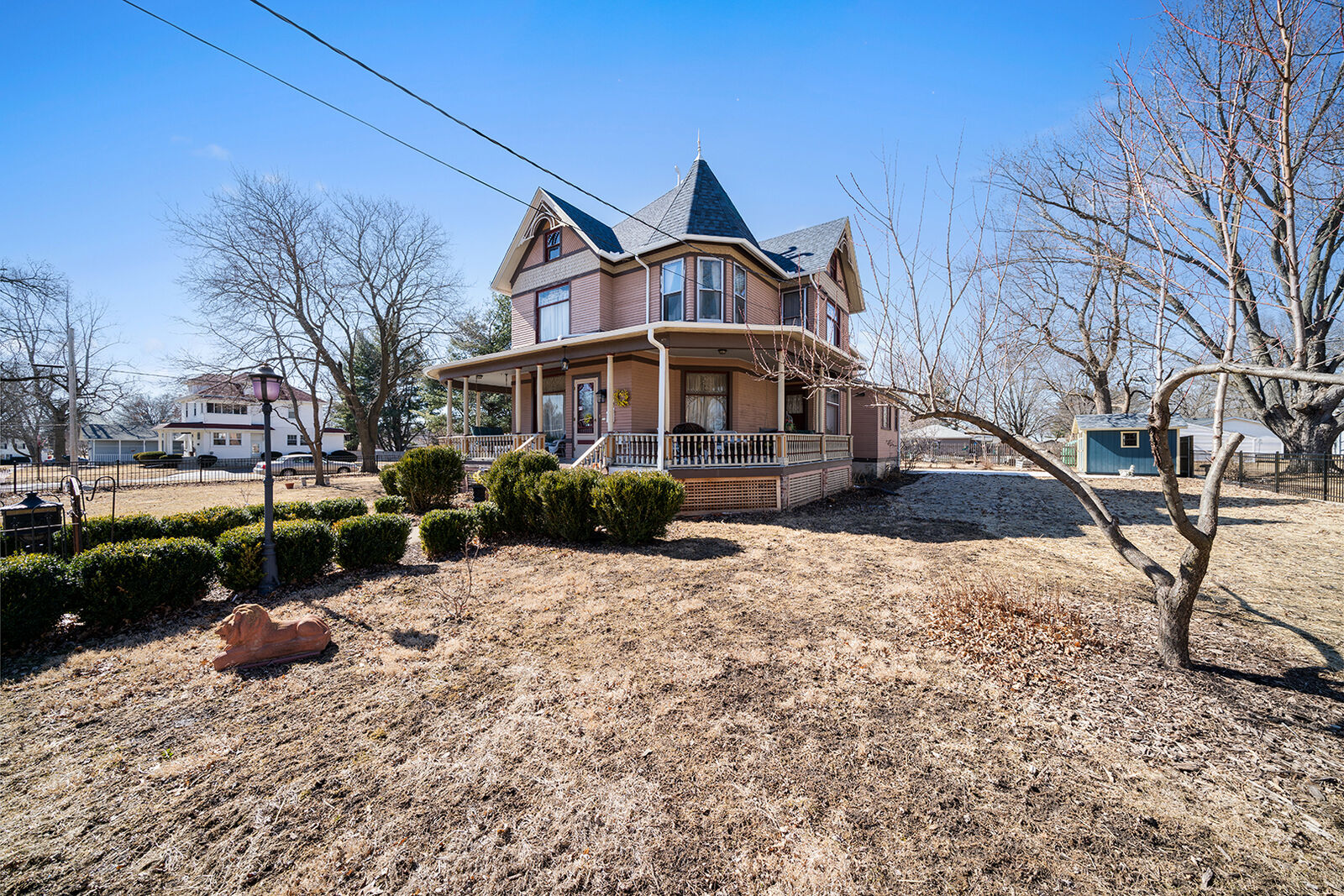 Property Photo:  410 S 7th Street  IL 61061 