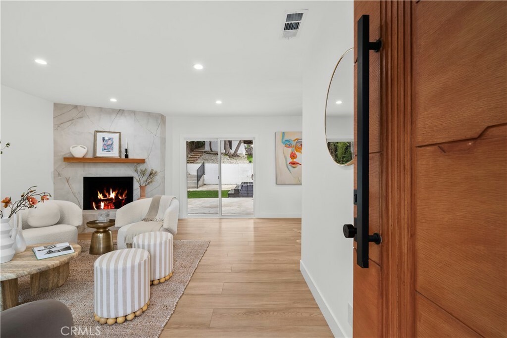 Property Photo: 3181 Cadet Court CA 90068