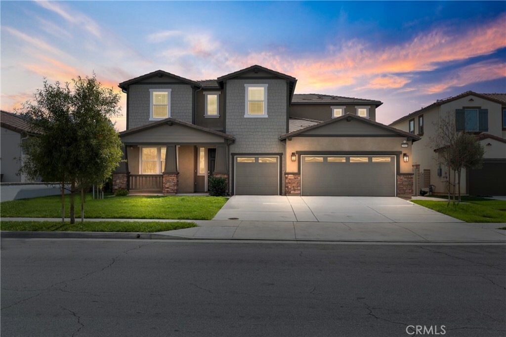 Property Photo:  29945 Urtica Court  CA 92584 