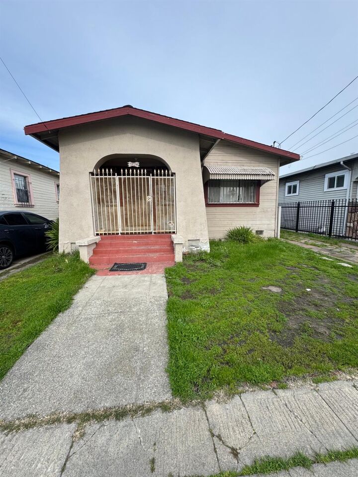 7824 Holly Street  Oakland CA 94621 photo