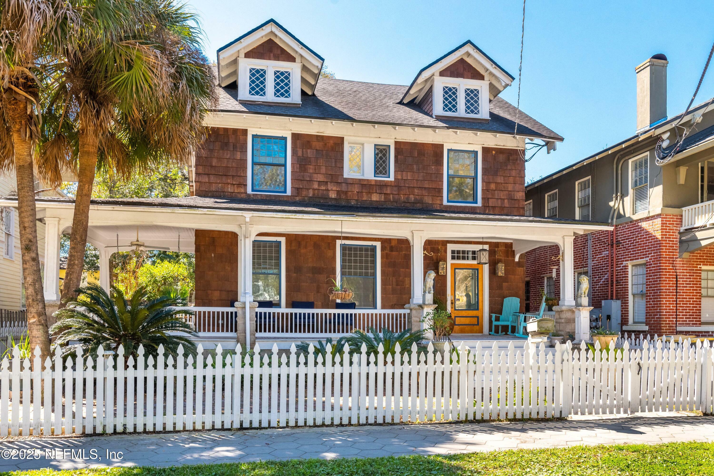 Property Photo: 542 Lancaster Street FL 32204