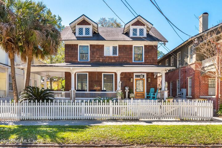 Property Photo:  542 Lancaster Street  FL 32204 