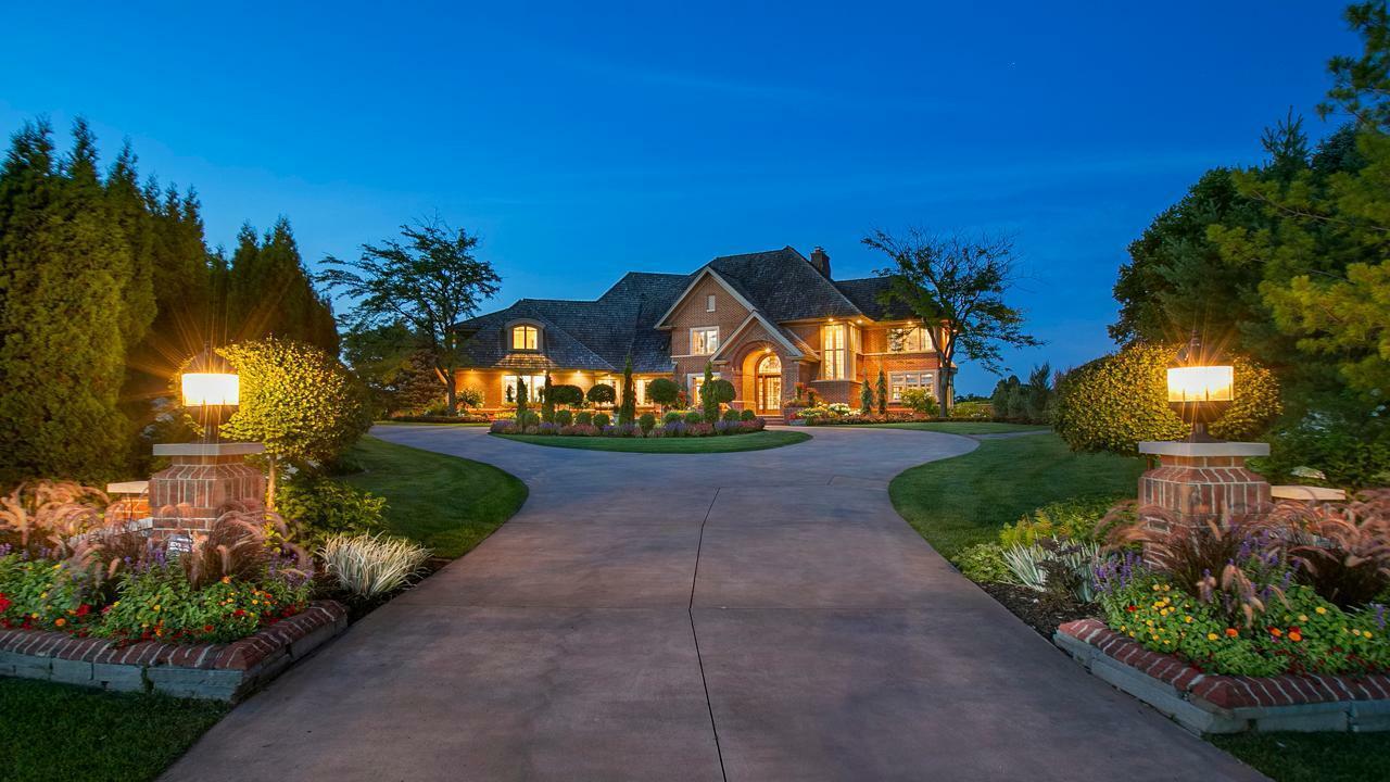 Property Photo: 18313 Nicklaus Way MN 55347