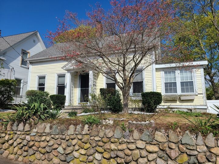 Property Photo: 27 W Water St MA 02370