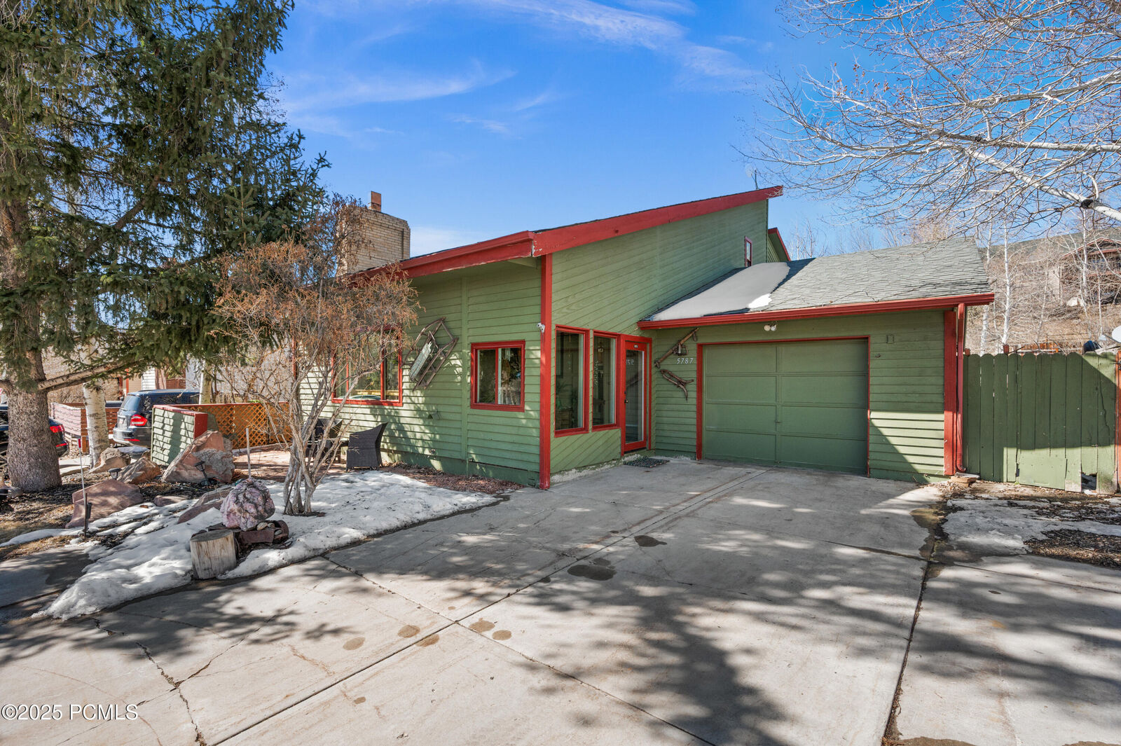 Property Photo:  5787 Kingsford Avenue  UT 84098 