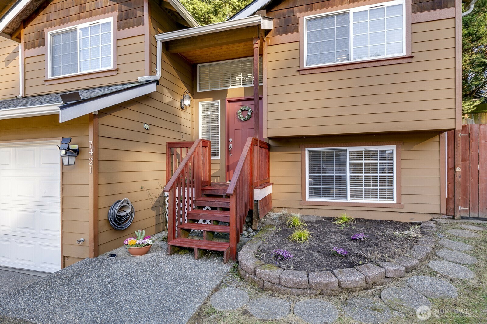 Property Photo:  7421  2nd Drive SE  WA 98203 