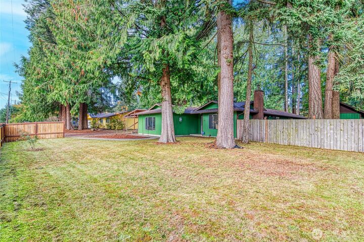 Property Photo:  5911  208th Street E  WA 98387 
