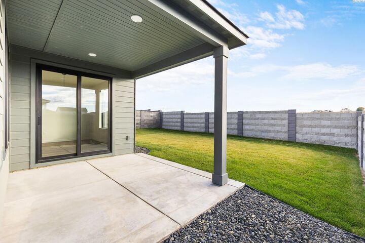 Property Photo: 3569 Morningside Pkwy WA 99352