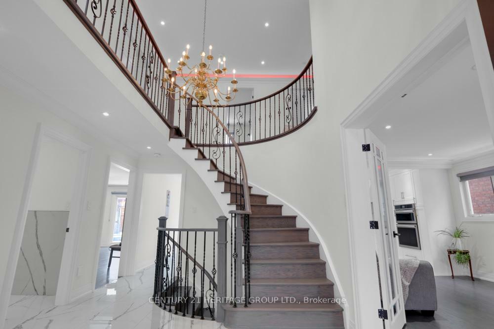 99 Benjamin Drive  Vaughan ON L4L 1H7 photo