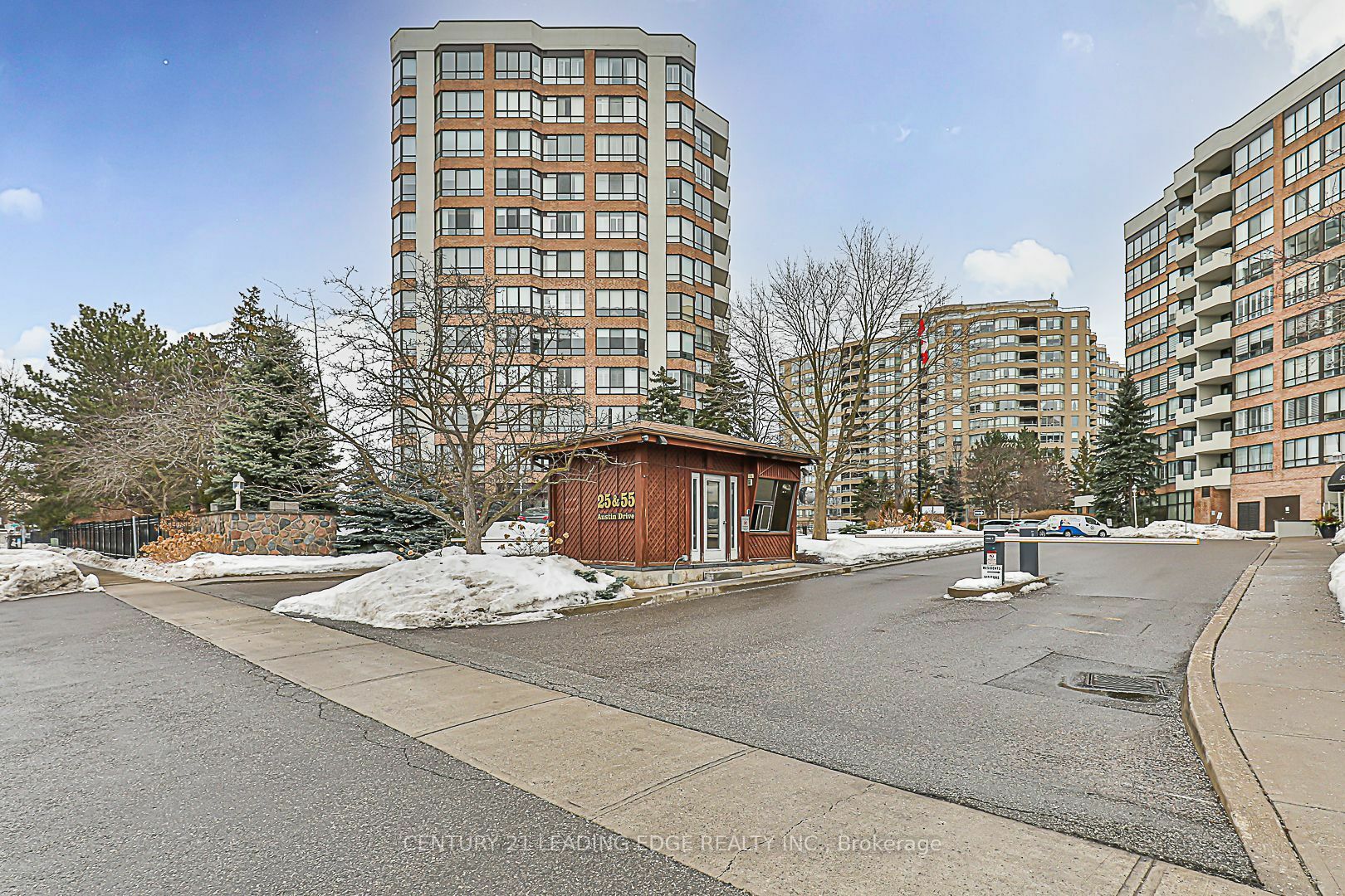 Property Photo:  25 Austin Dr 324  ON L3R 8H4 