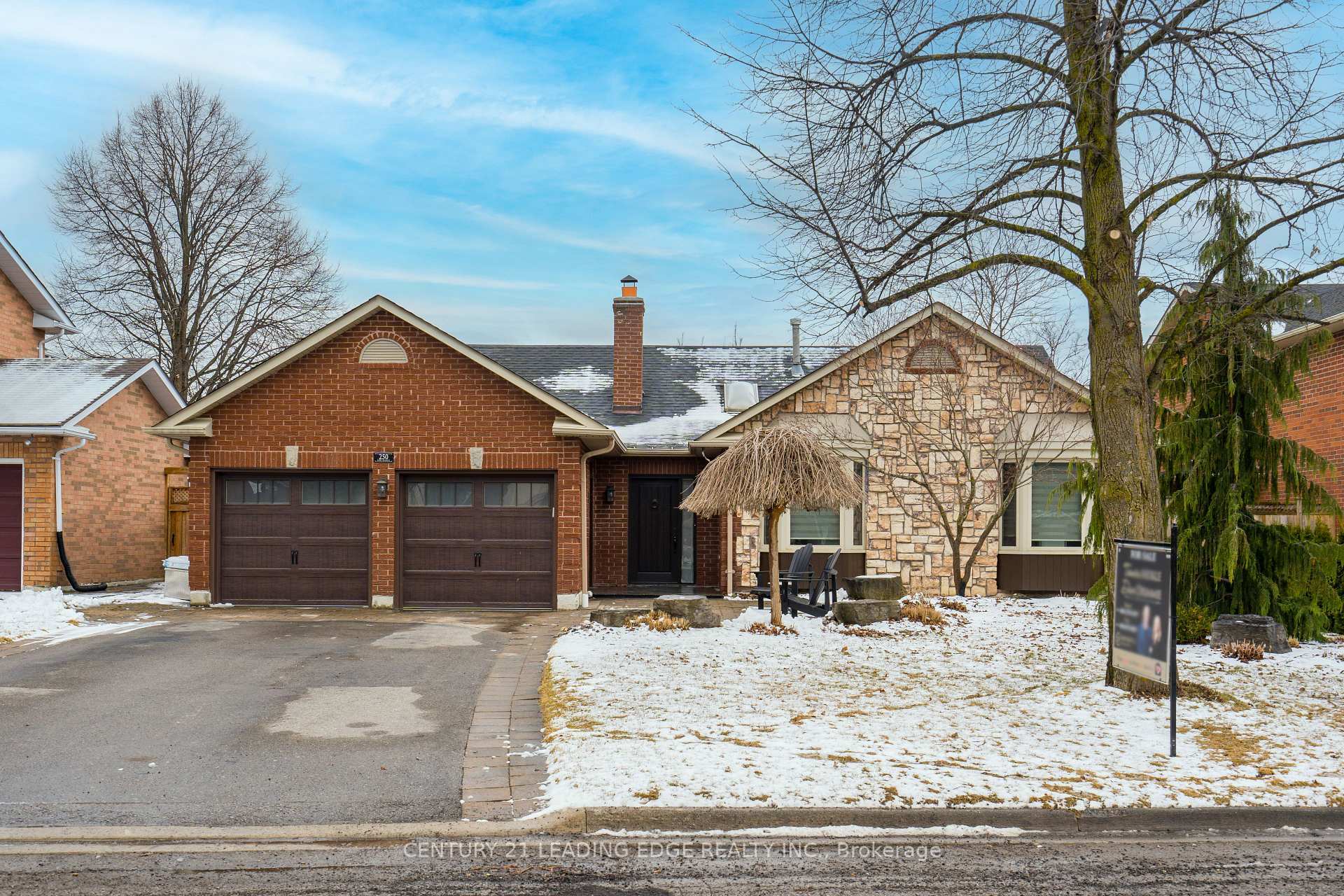 Photo de la propriété: 250 Lori Avenue ON L4A 6C7