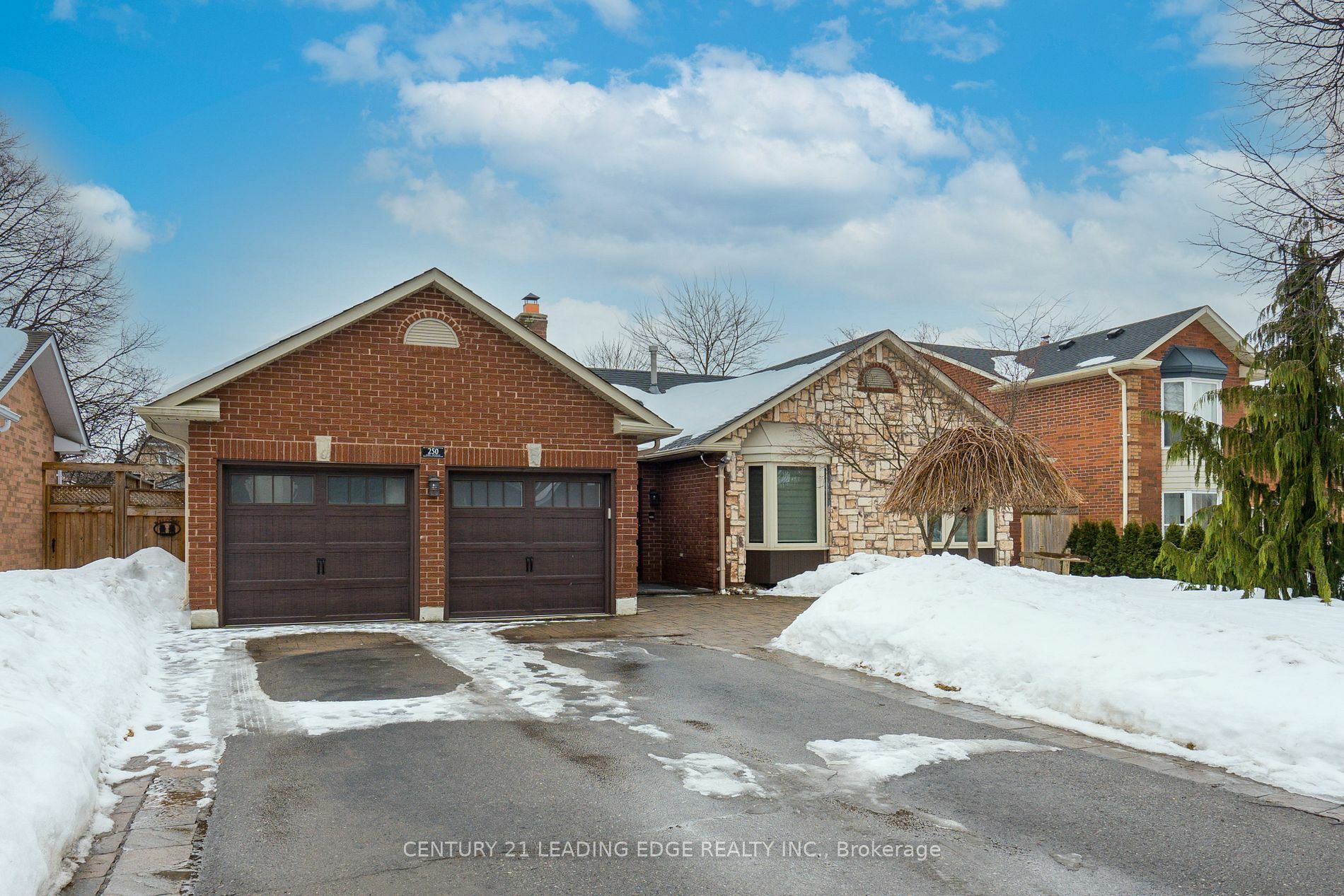 250 Lori Ave  Whitchurch-Stouffville ON L4A 6C7 photo