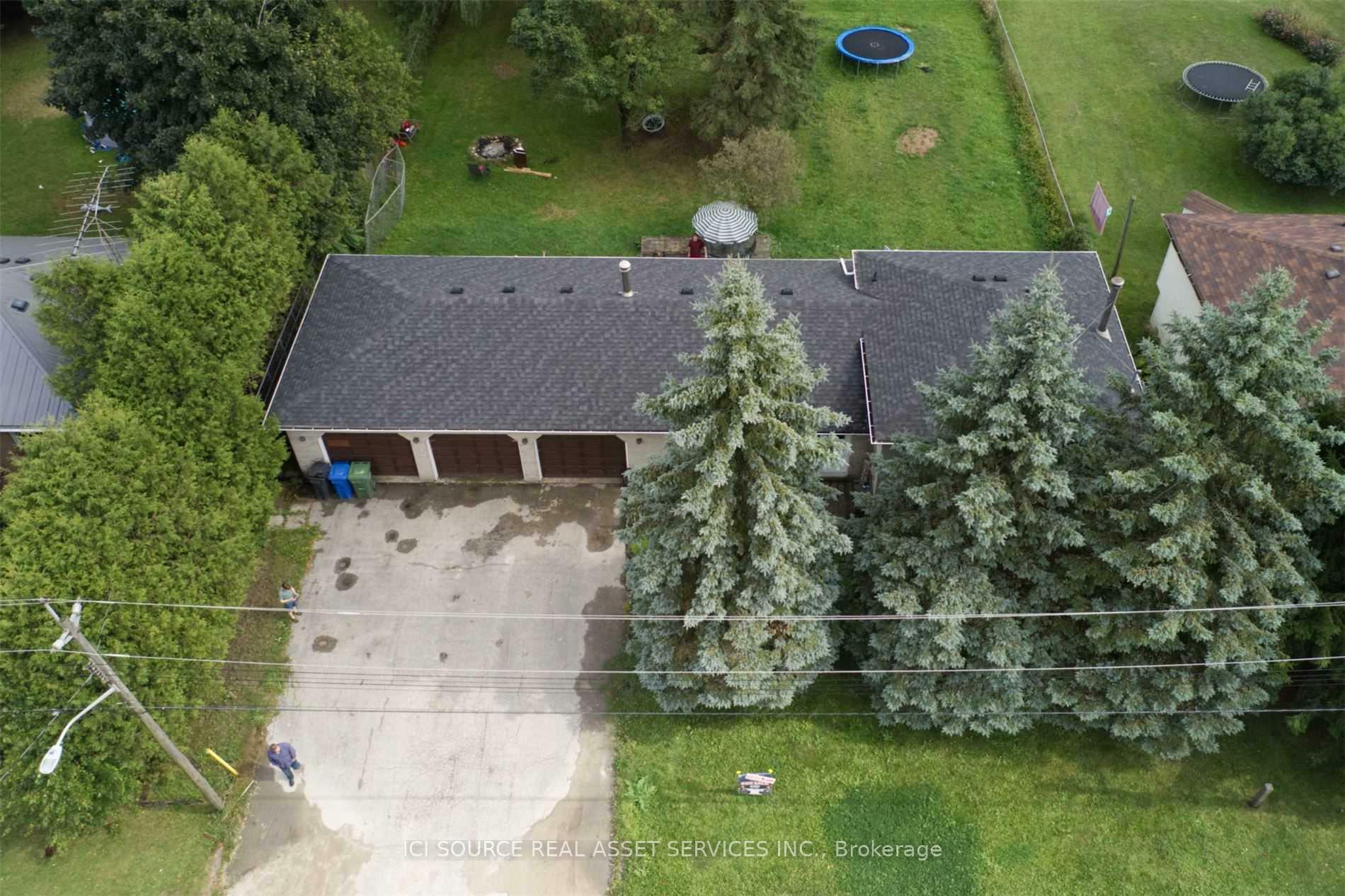 Property Photo: 400 Main Street W ON N0C 1B0