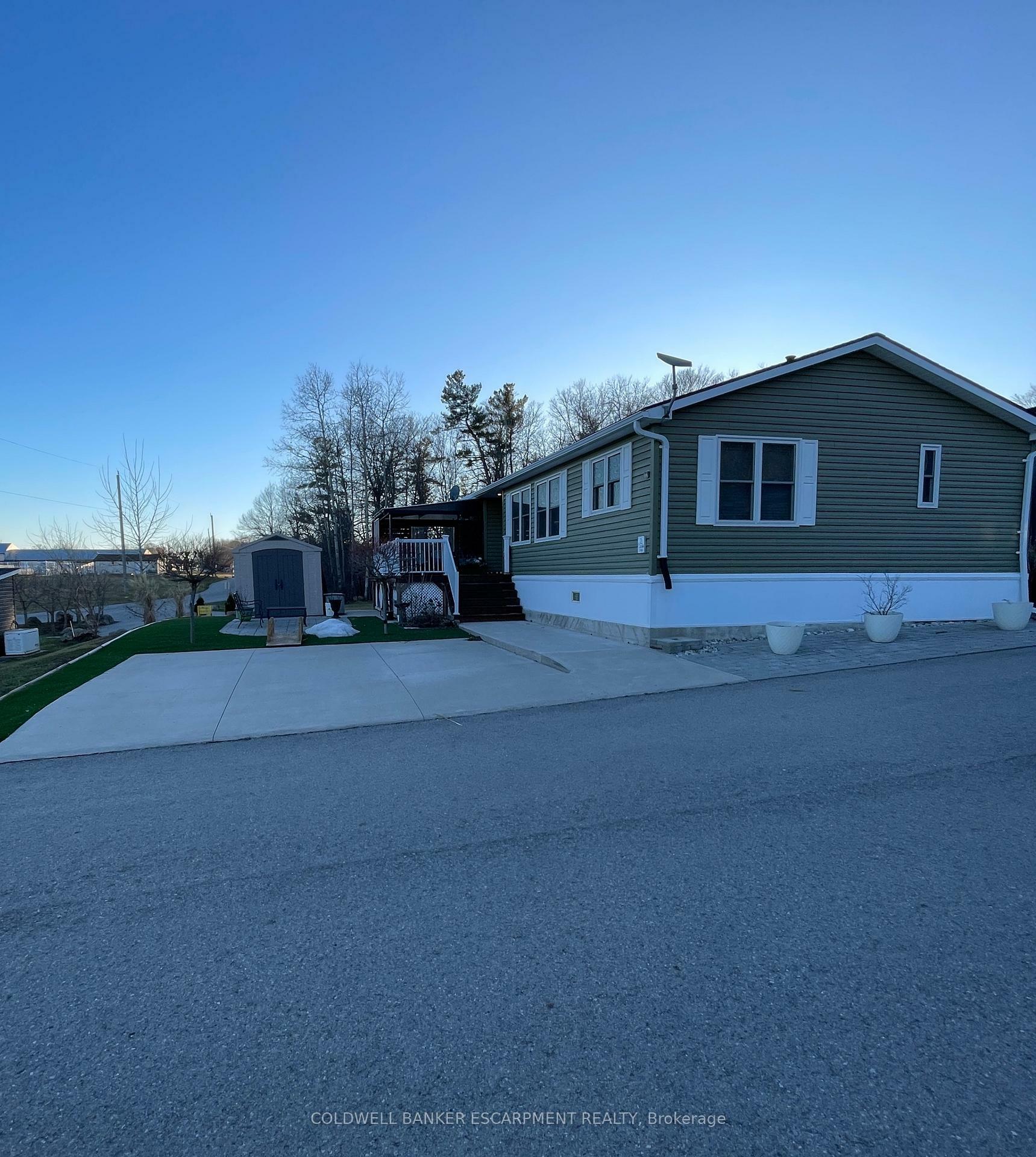 Photo de la propriété: 4449 Milburough Line 1 Cedar ON L7P 0C5