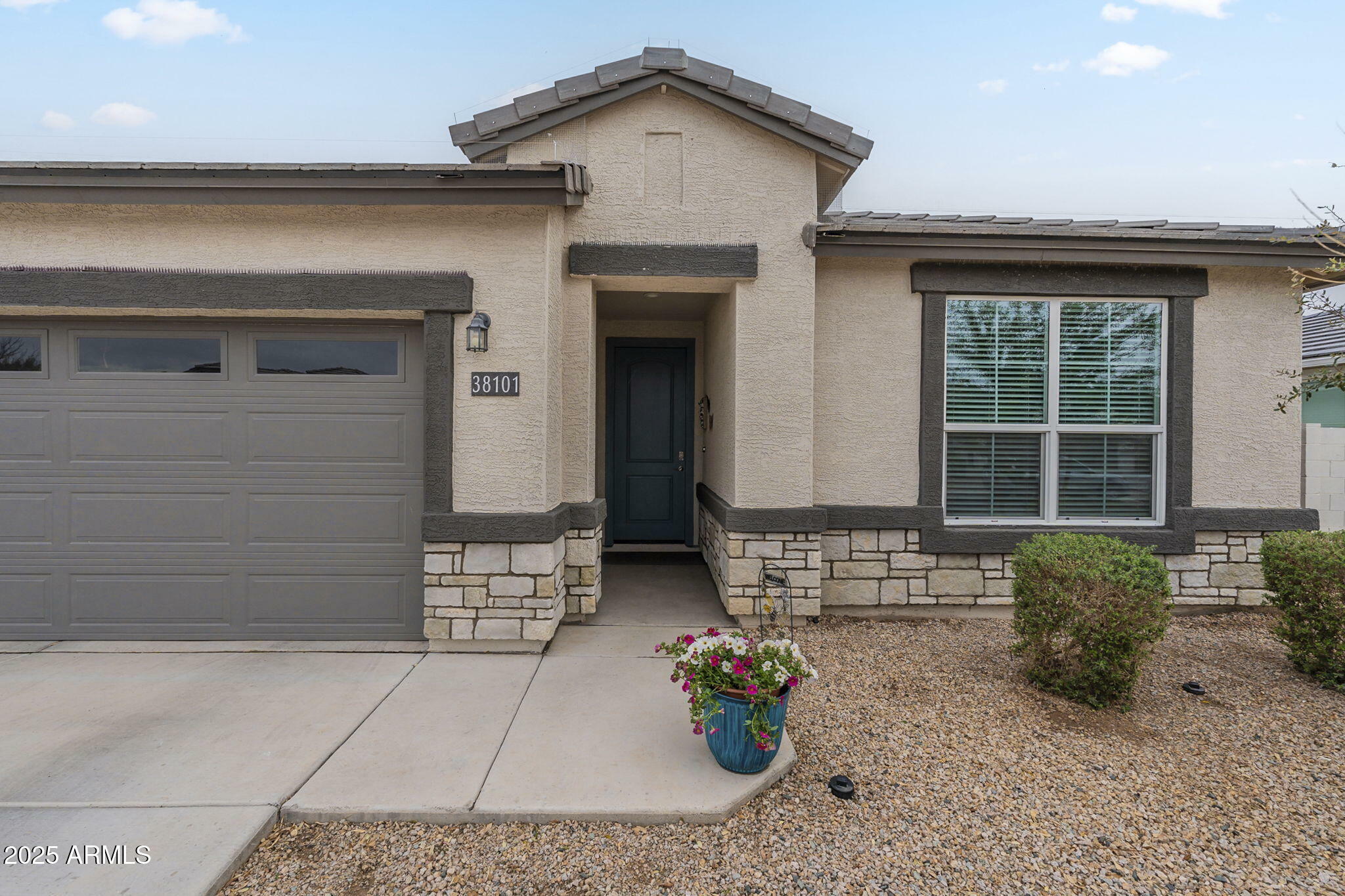 Property Photo: 38101 W Santa Maria Street AZ 85138