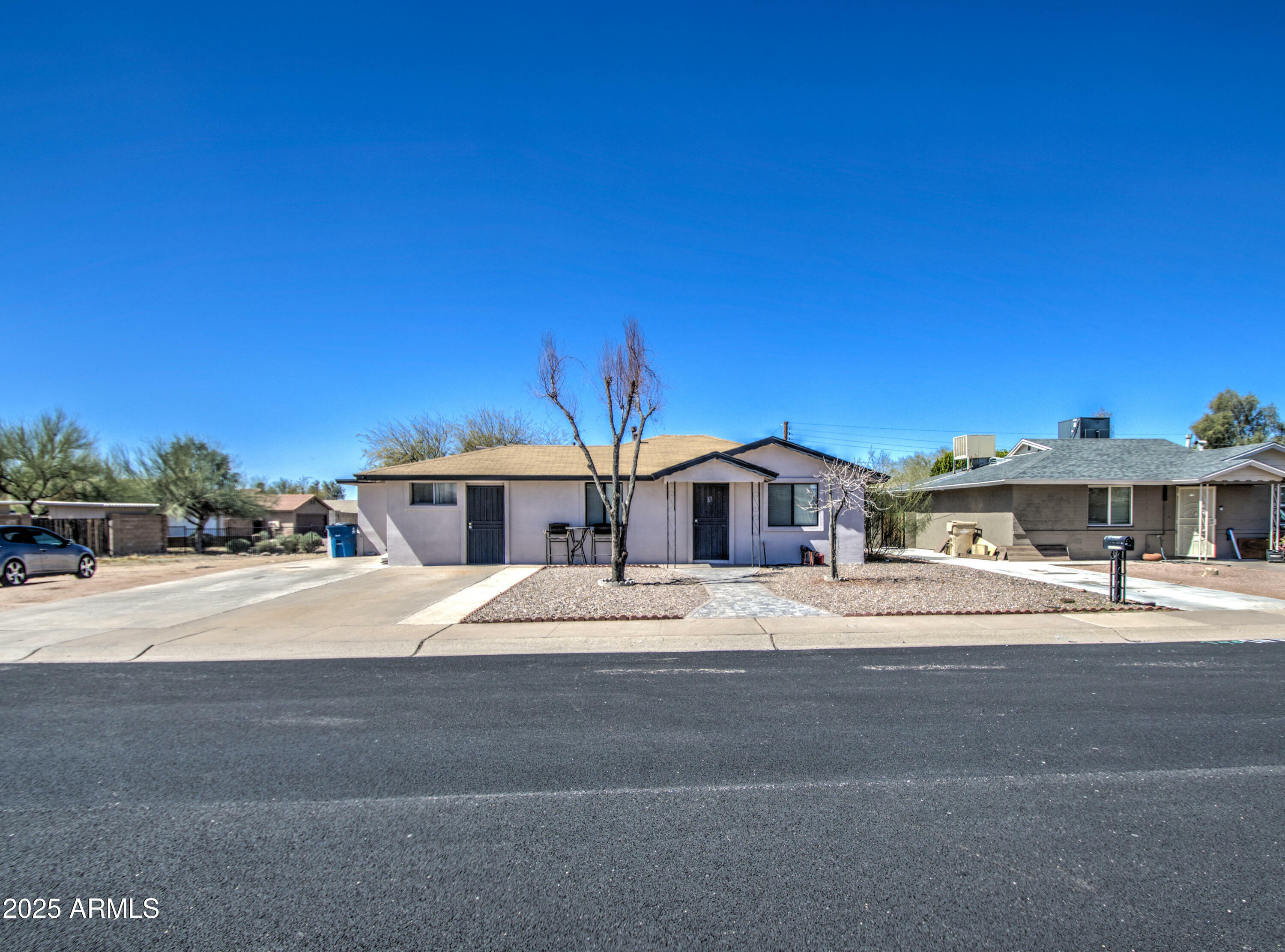 Property Photo:  350 S Thunderbird Drive  AZ 85120 