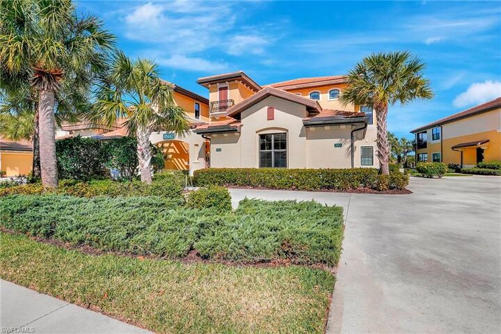 Property Photo: 10462 Casella Way 202 FL 33913