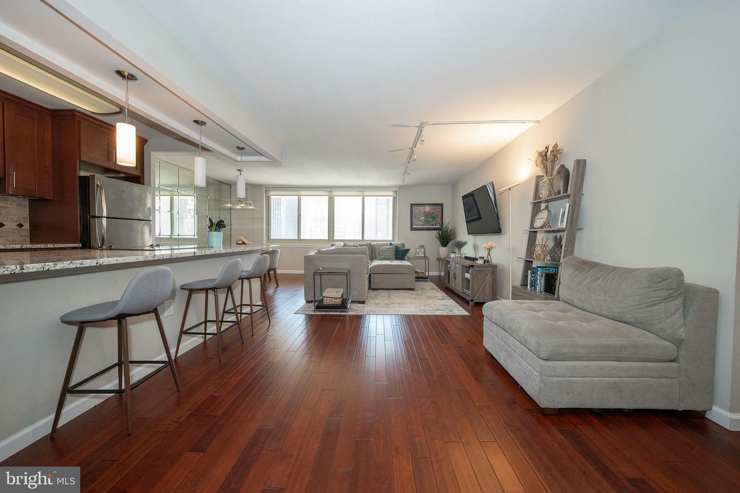Property Photo: 1919 Chestnut Street 1007 PA 19103