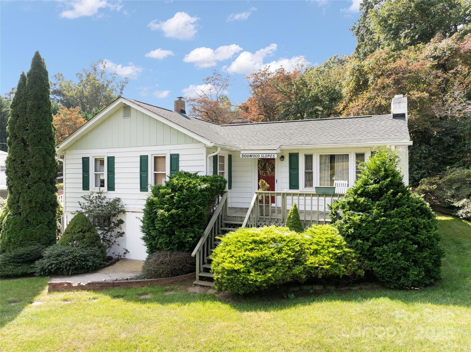 Property Photo: 338 Morgan Road NC 28715