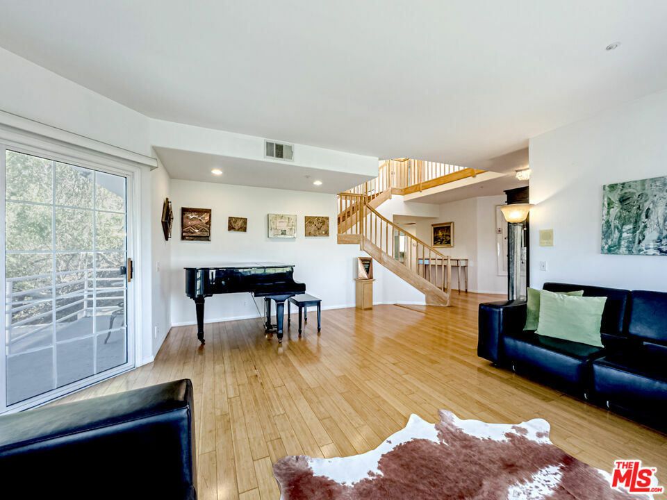 Property Photo:  1900   Peterson Ave  CA 91030 