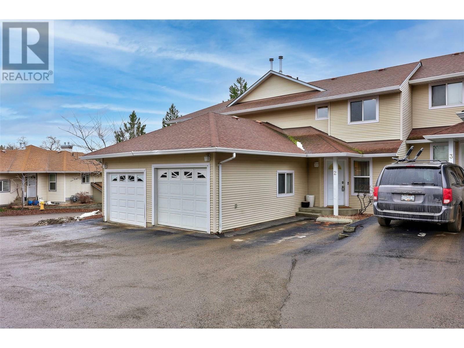 Property Photo: 1920 Hugh Allan Drive 2 BC V1S 1Y5