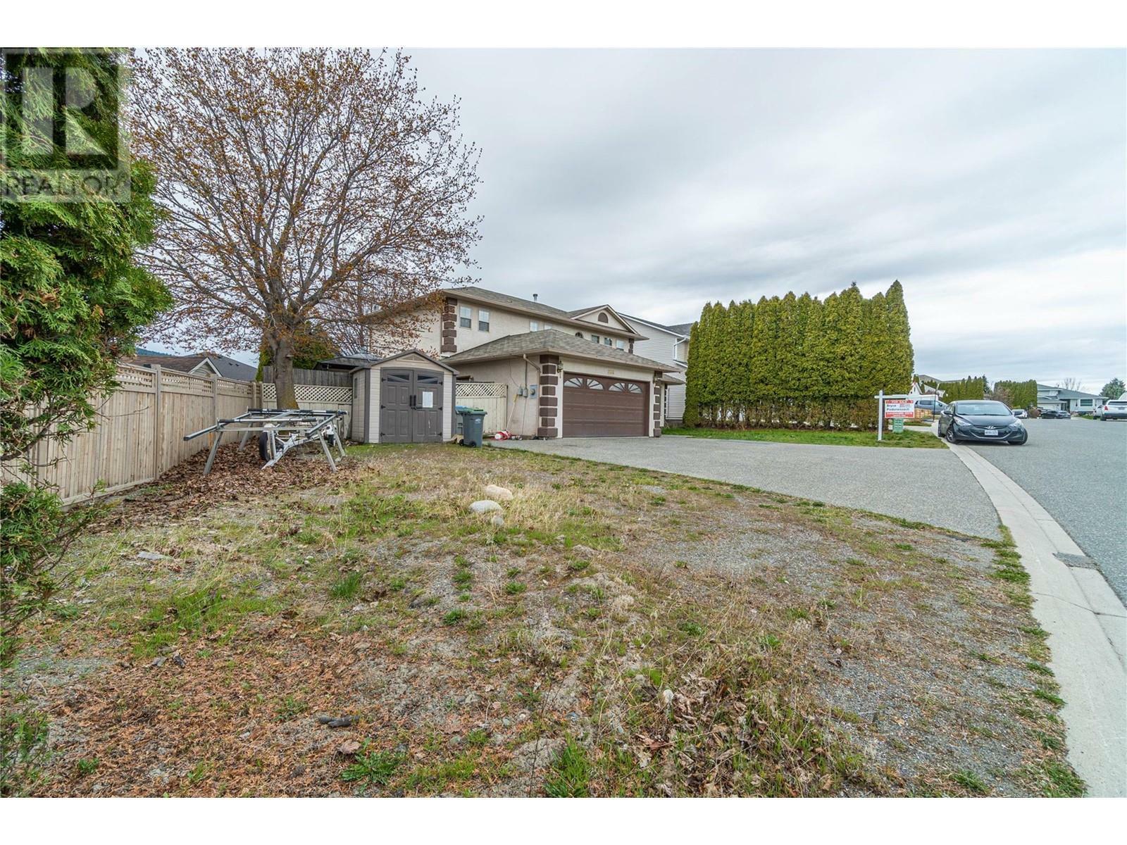 Property Photo: 2086 Tomlinson Court BC V2E 2M7