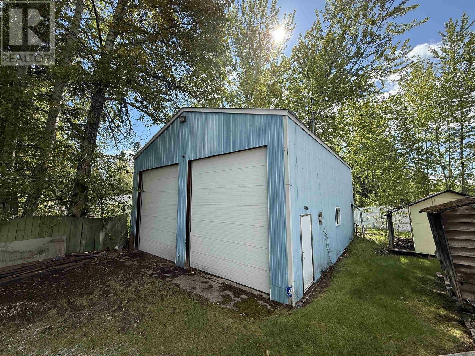 Property Photo:  1012 Rose Road  BC V2J 5L1 