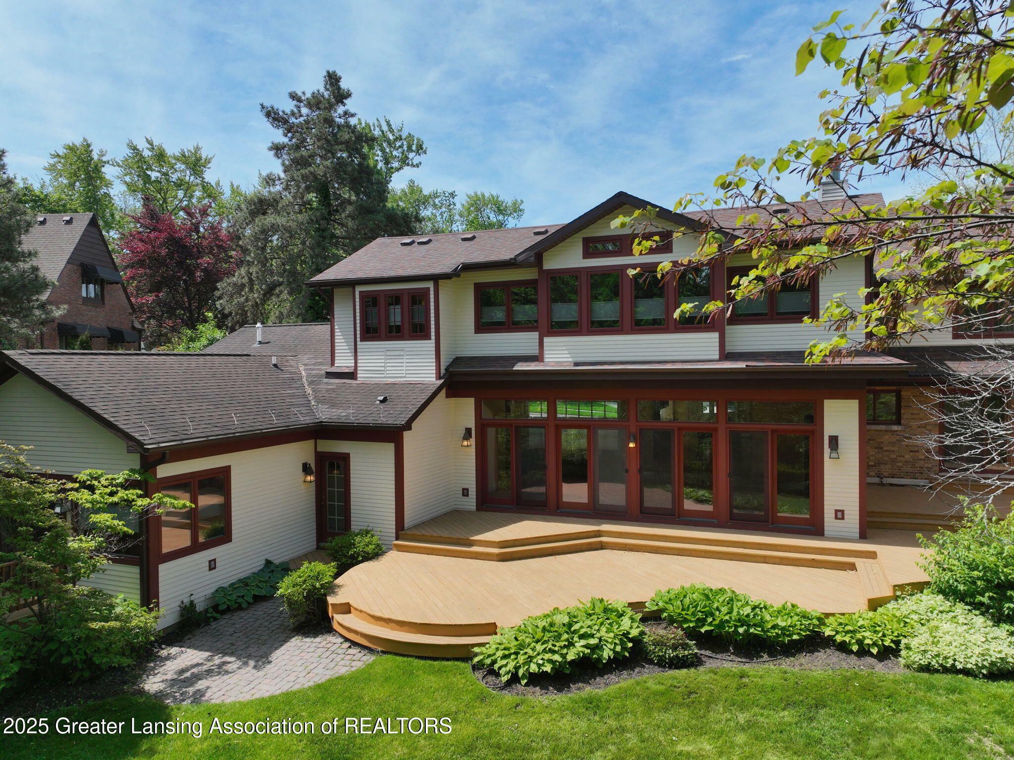 Property Photo: 1046 Cresenwood Road MI 48823