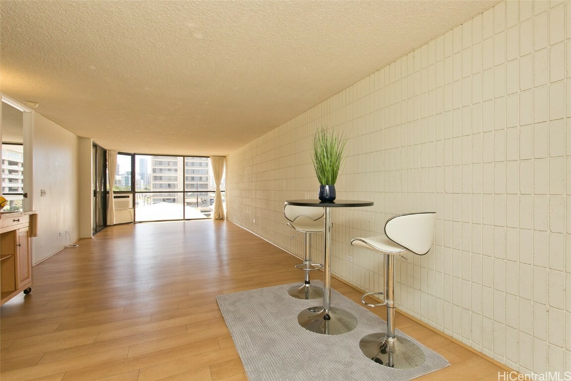 Property Photo:  2334 Kapiolani Boulevard 401  HI 96826 