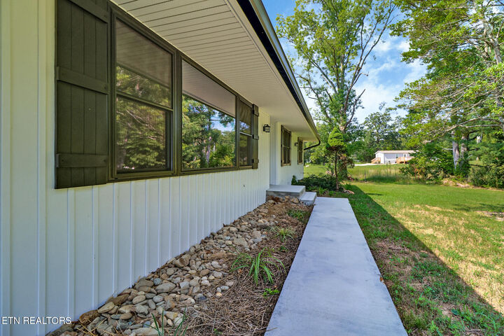 Property Photo:  212 Copenhaver Rd Rd  TN 37771 