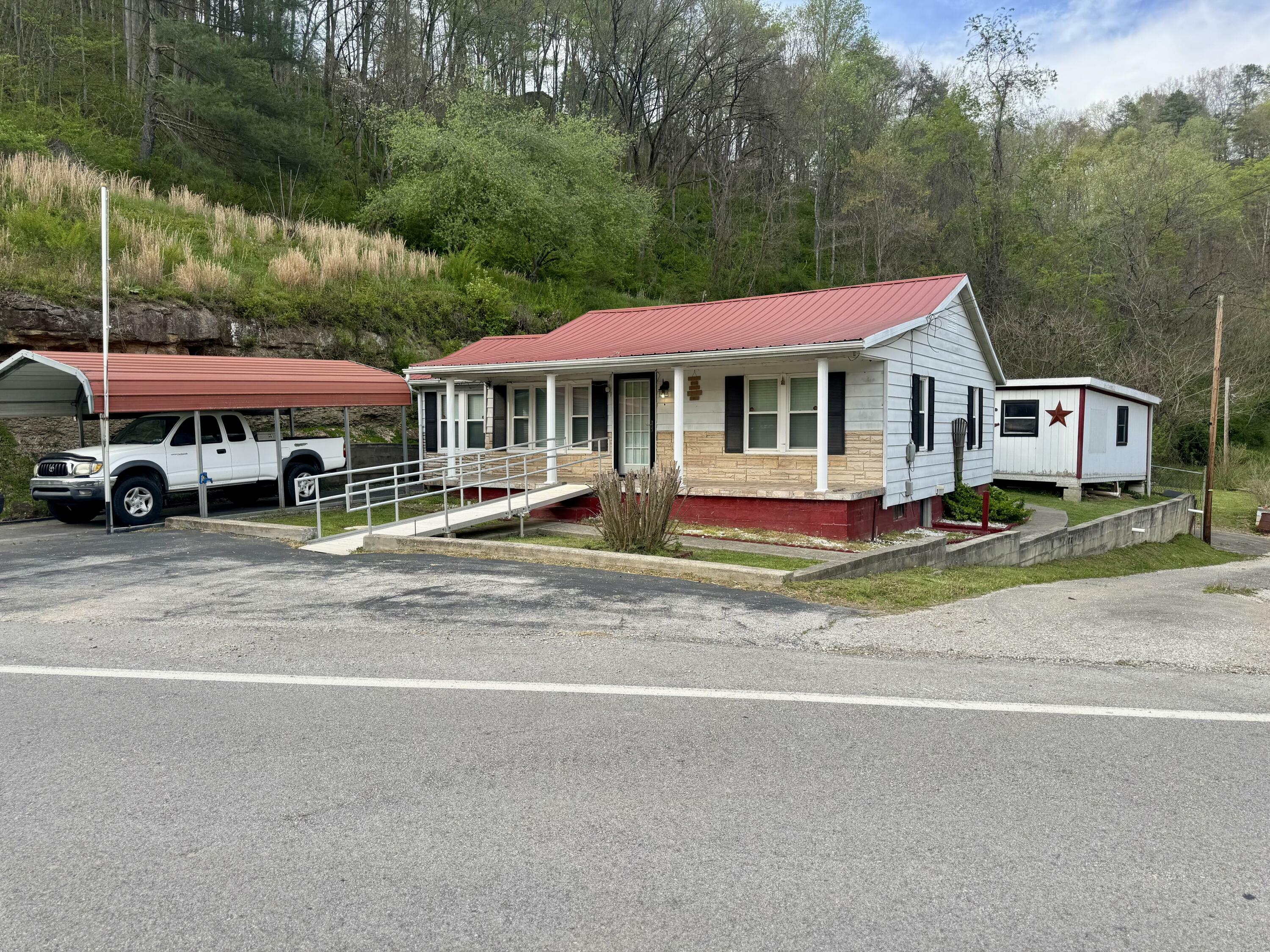 477 Quicksand Road  Jackson KY 41339 photo