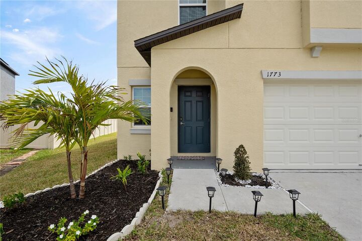 Property Photo:  1773 Yellow Trail  FL 33801