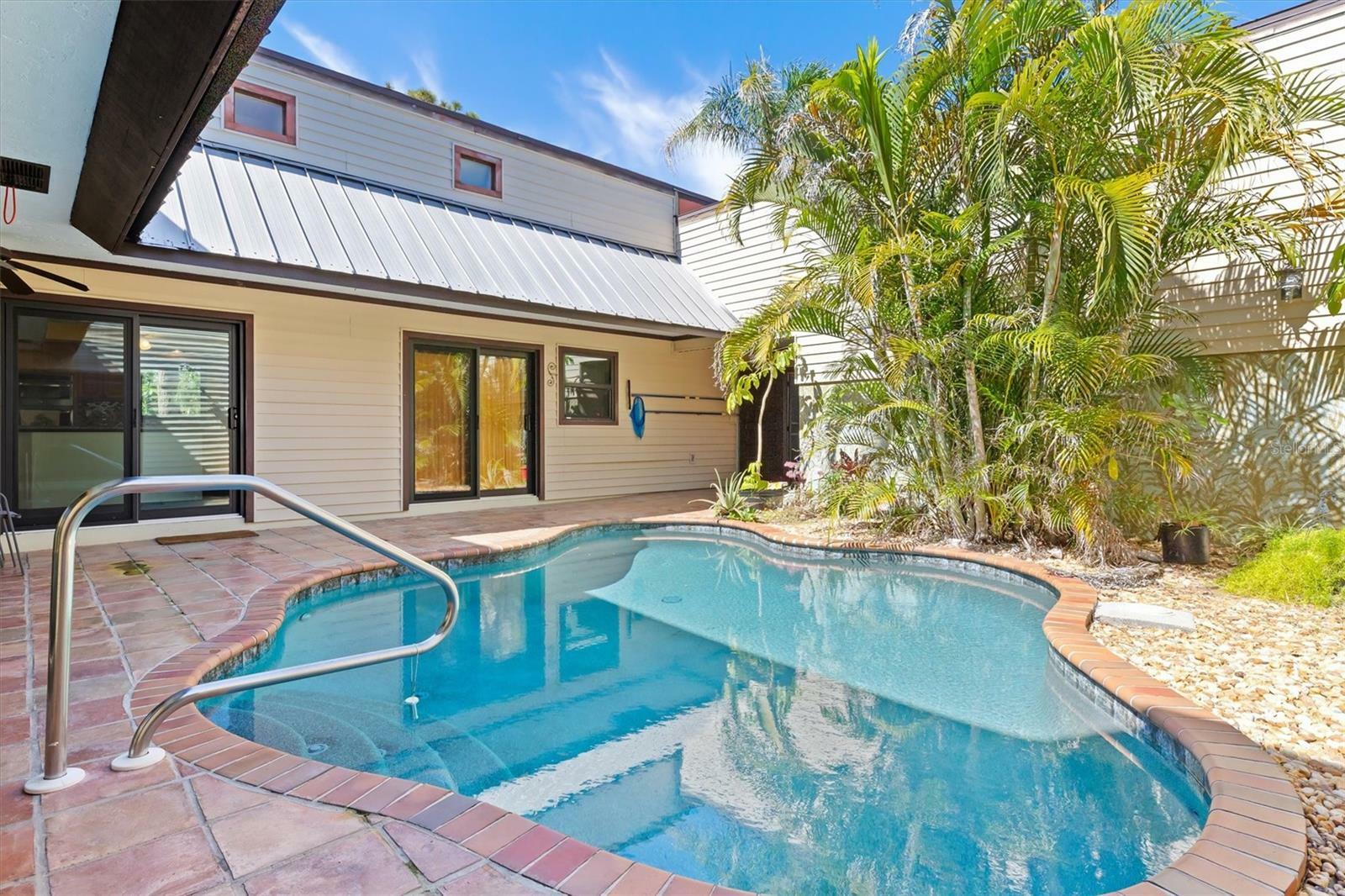 Property Photo: 1701 Overbrook Road FL 34223