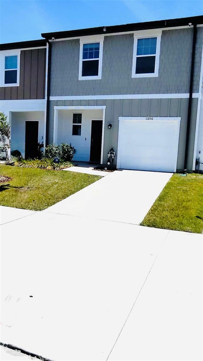 Property Photo: 11856 Throttle Place FL 33534