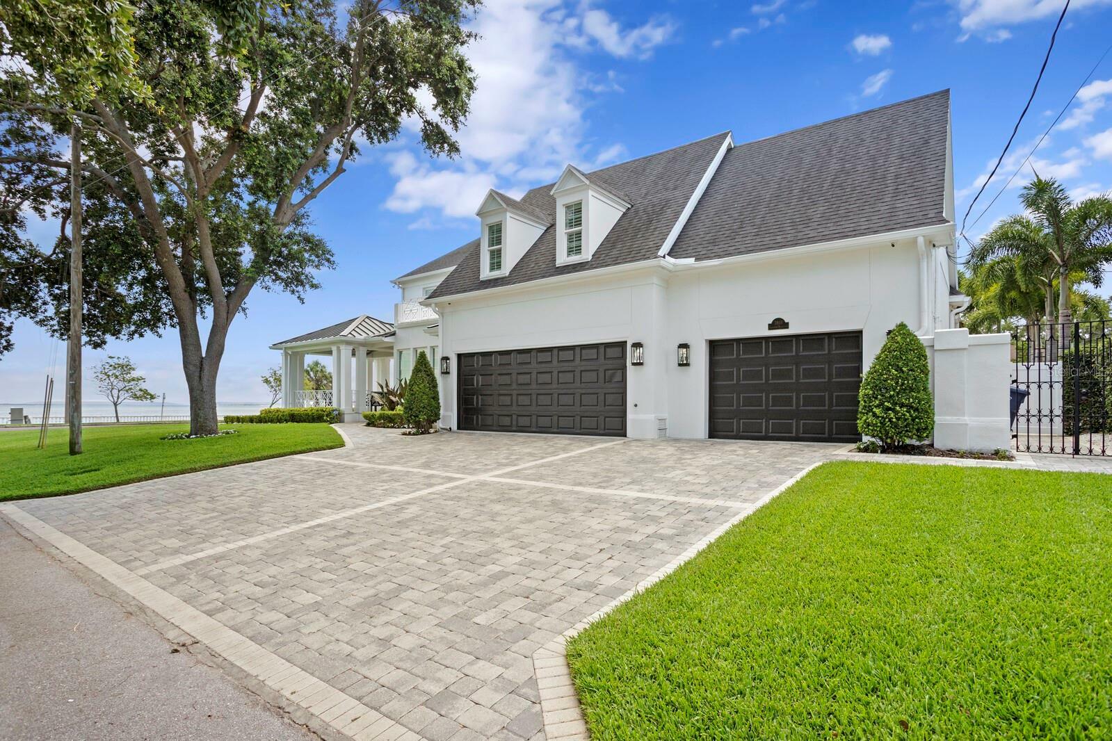 Property Photo: 3801 Bayshore Boulevard FL 33611