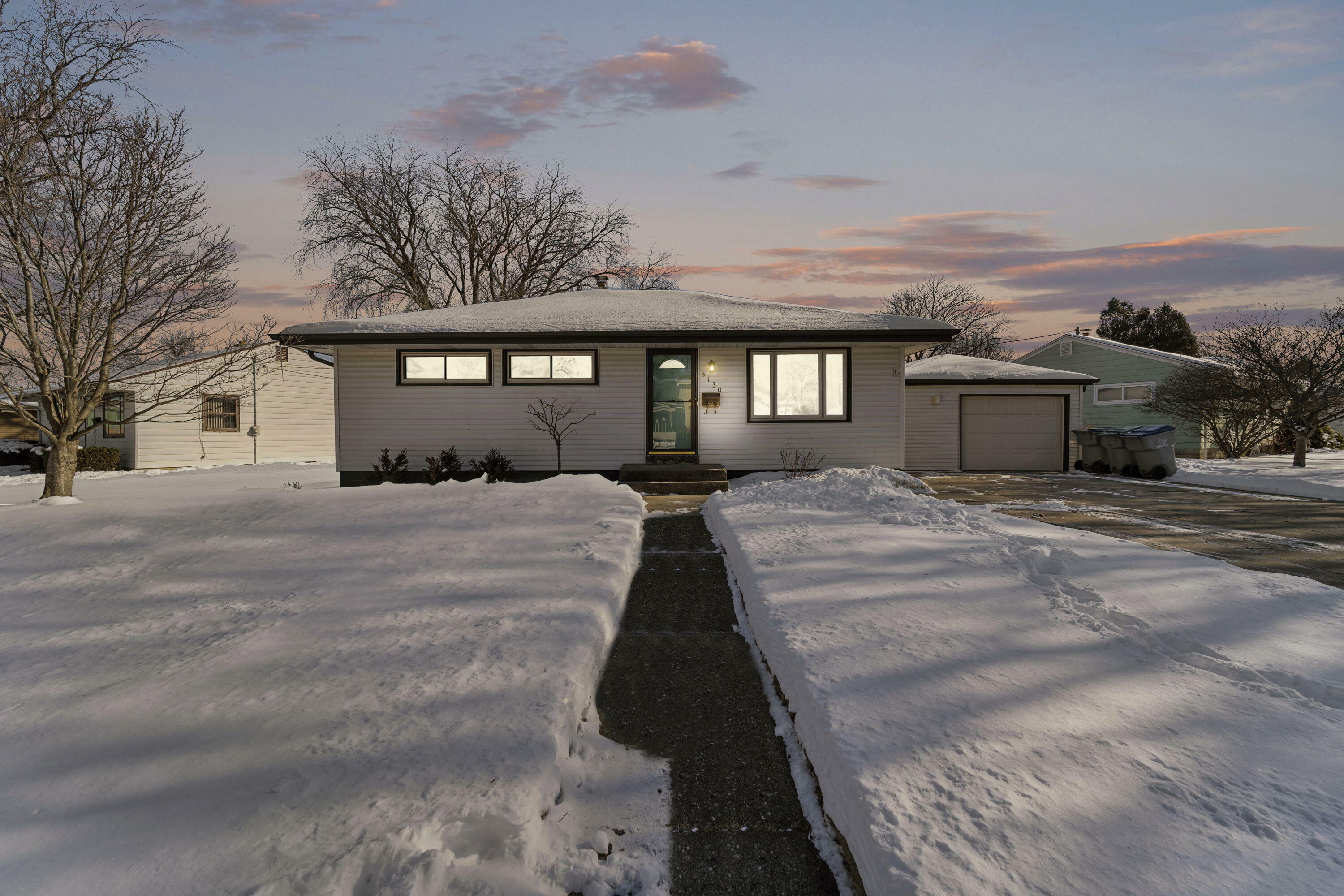 Property Photo:  4130 S Lenox Pl  WI 53207 