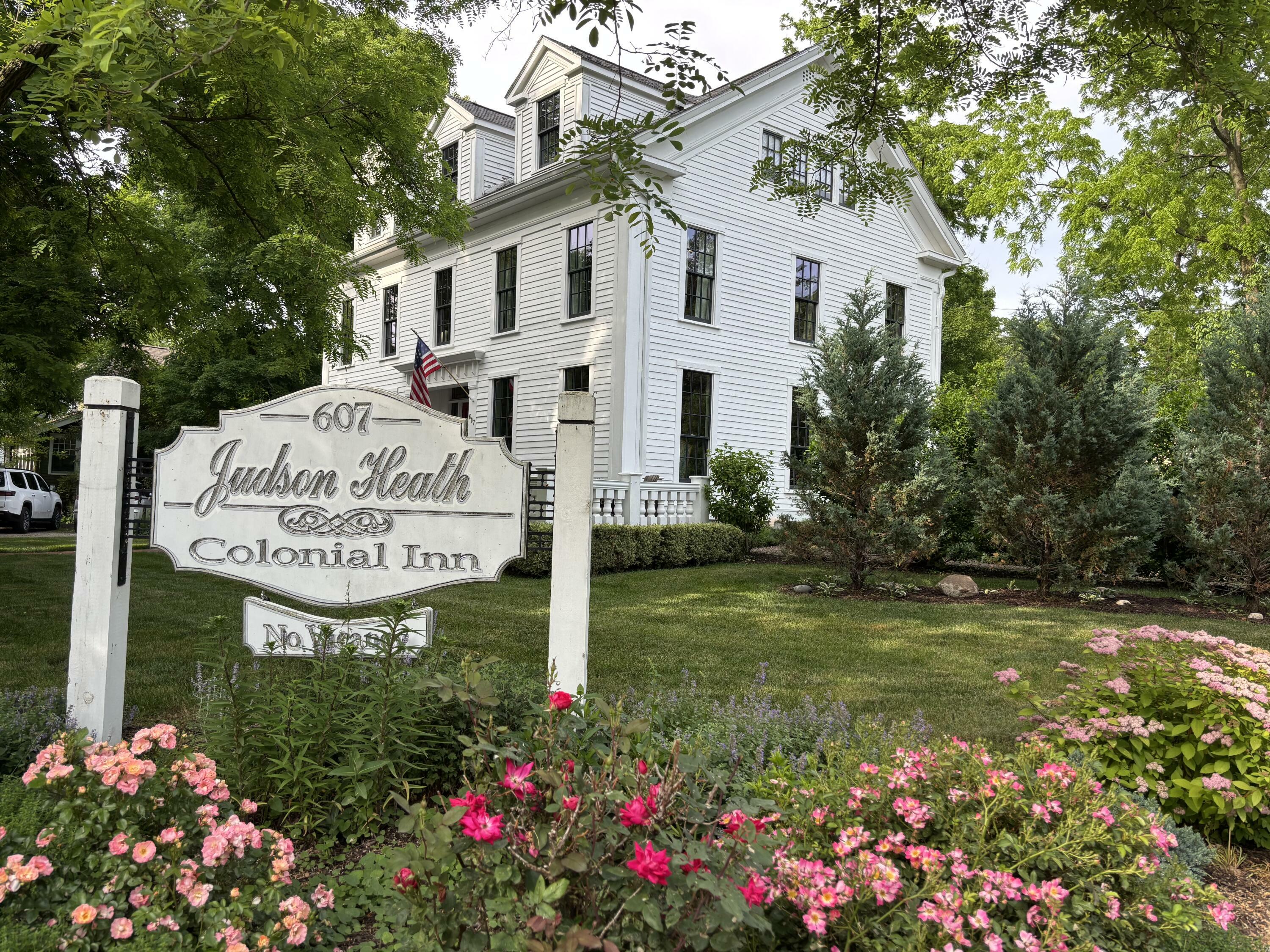 Property Photo: 607 Butler Street MI 49453