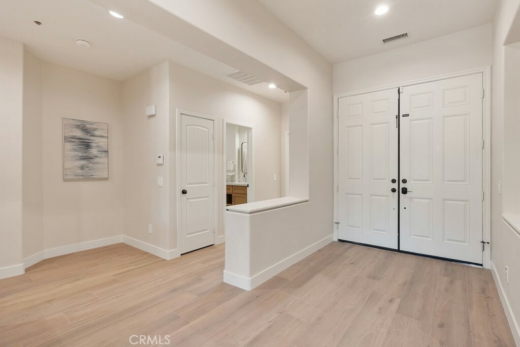 Property Photo: 1254 Magnolia Avenue CA 92373