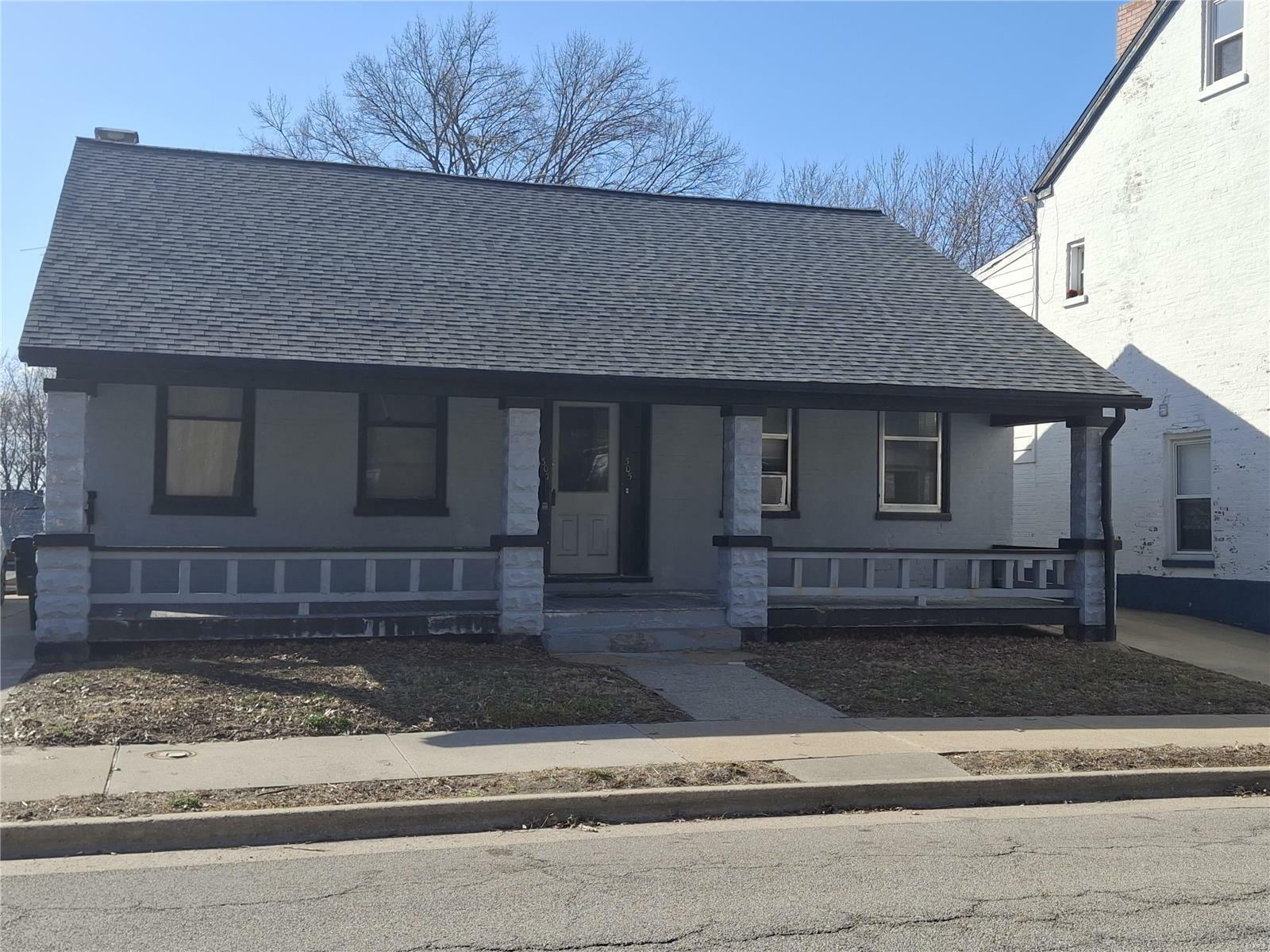 305 S Charles Street  Belleville IL 62220 photo